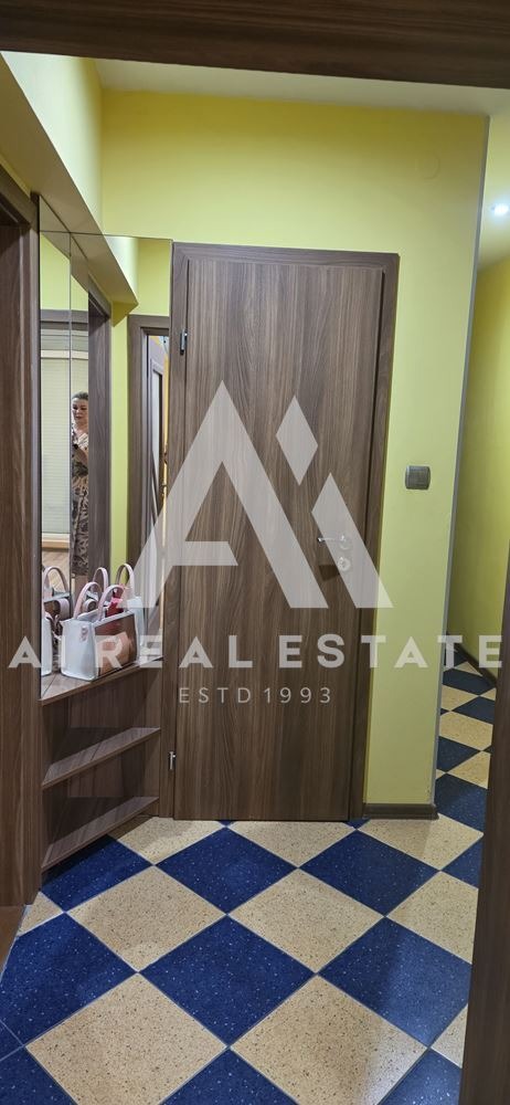 Продава  3-стаен град Плевен , Широк център , 86 кв.м | 93984015 - изображение [12]