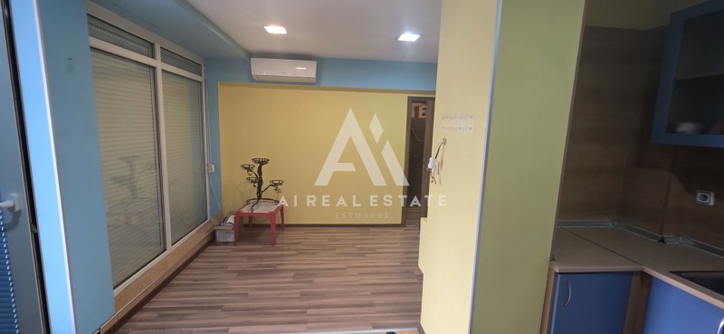 Продава  3-стаен град Плевен , Широк център , 86 кв.м | 93984015 - изображение [5]