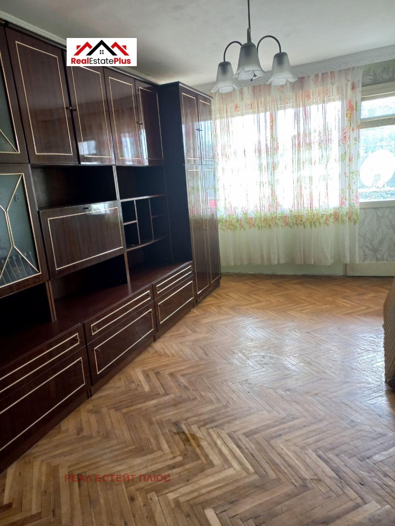 Продава 3-СТАЕН, гр. Плевен, Широк център