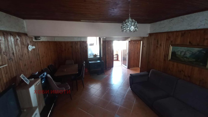 Til salg  Hus Pazardzhik , Promishlena zona , 264 kvm | 63361132 - billede [11]