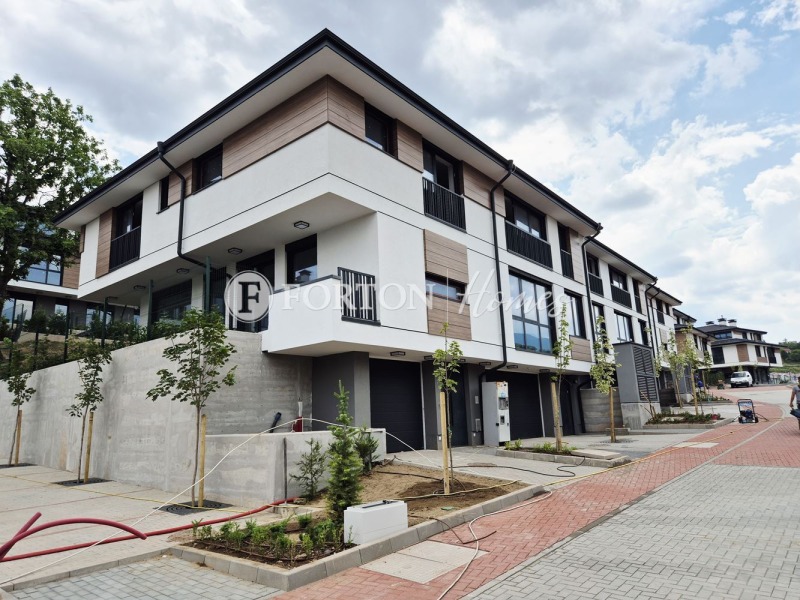 Продава КЪЩА, град София, м-т Камбаните • 697000 € • 42644516 — Holmes.bg