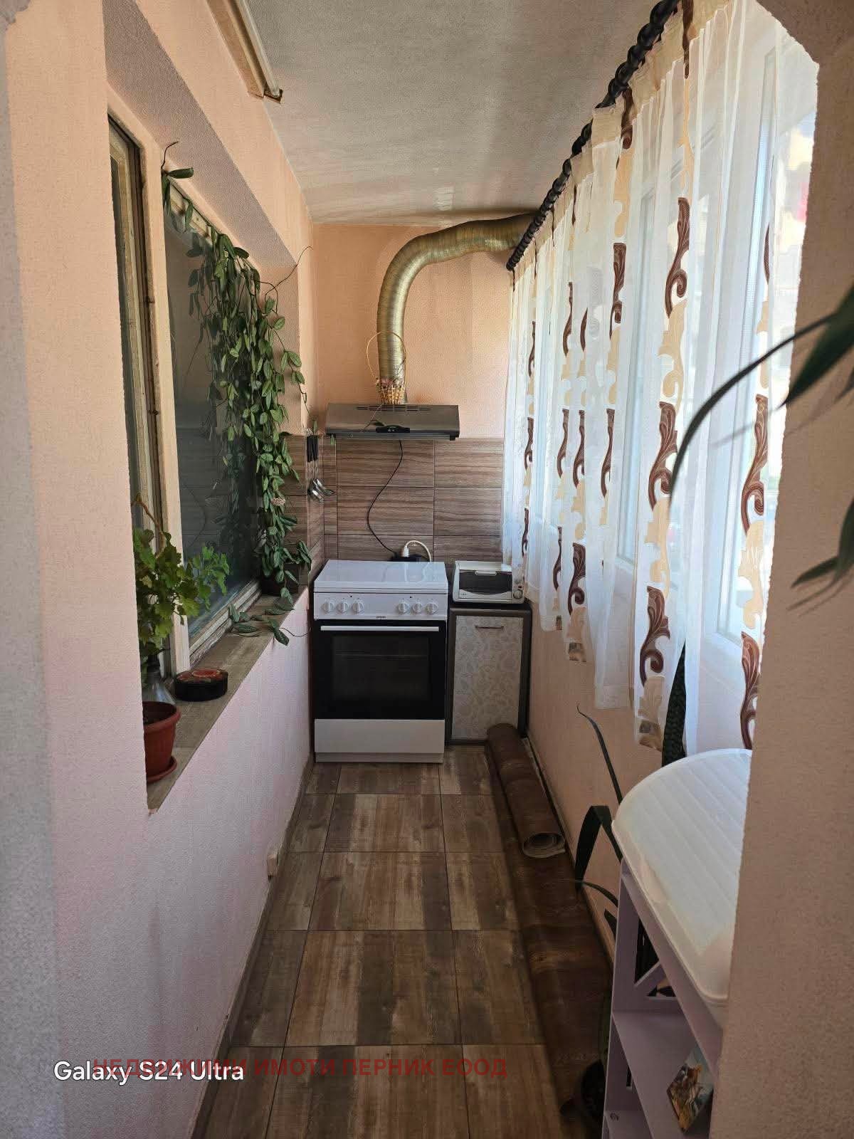Продава 2-СТАЕН, гр. Перник, Изток, снимка 8 - Апартаменти - 55342626