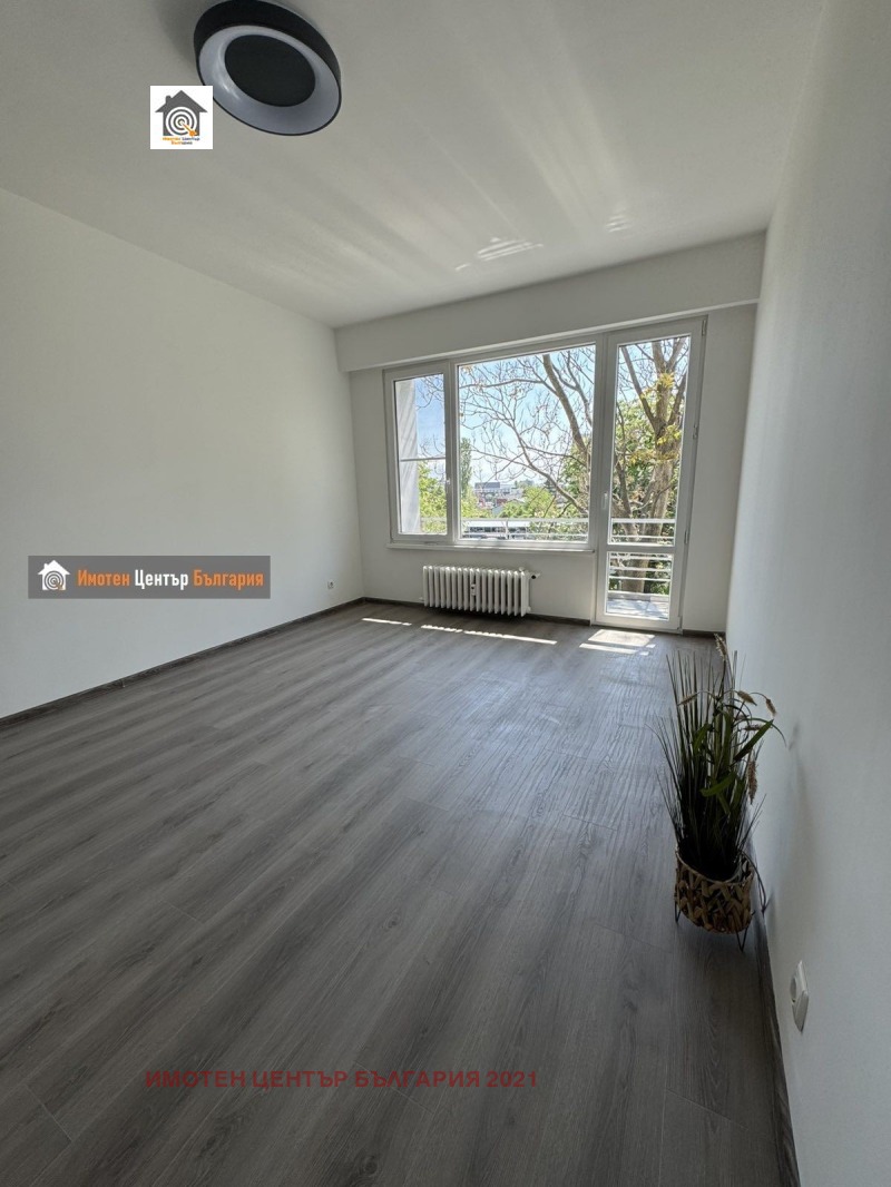 Na prodej  1 ložnice Sofia , Nadežda 4 , 67 m2 | 70247786 - obraz [4]