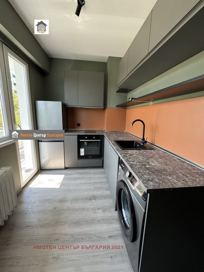 Na prodej  1 ložnice Sofia , Nadežda 4 , 67 m2 | 70247786