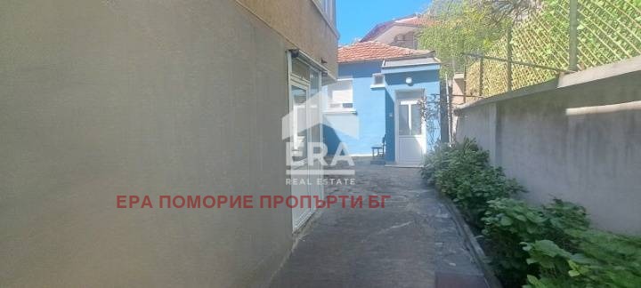 Продава ЕТАЖ ОТ КЪЩА, гр. Поморие, област Бургас, снимка 12 - Етаж от къща - 54614415