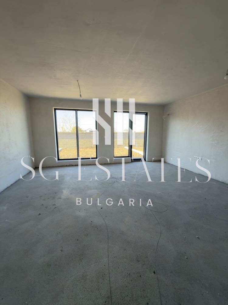 Продава КЪЩА, с. Маноле, област Пловдив, снимка 4 - Къщи - 52645001