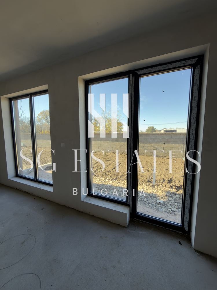 Продава КЪЩА, с. Маноле, област Пловдив, снимка 6 - Къщи - 52645001