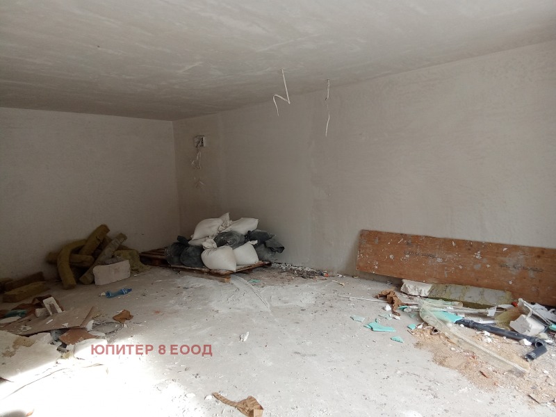 Продава ГАРАЖ, ПАРКОМЯСТО, гр. София, Подуяне, снимка 2 - Гаражи и паркоместа - 52389173