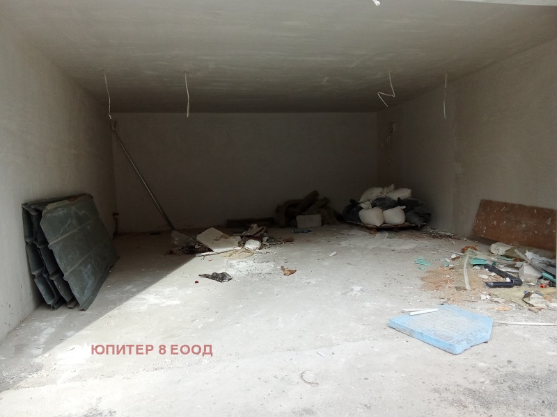 Продава ГАРАЖ, ПАРКОМЯСТО, гр. София, Подуяне, снимка 7 - Гаражи и паркоместа - 52389173