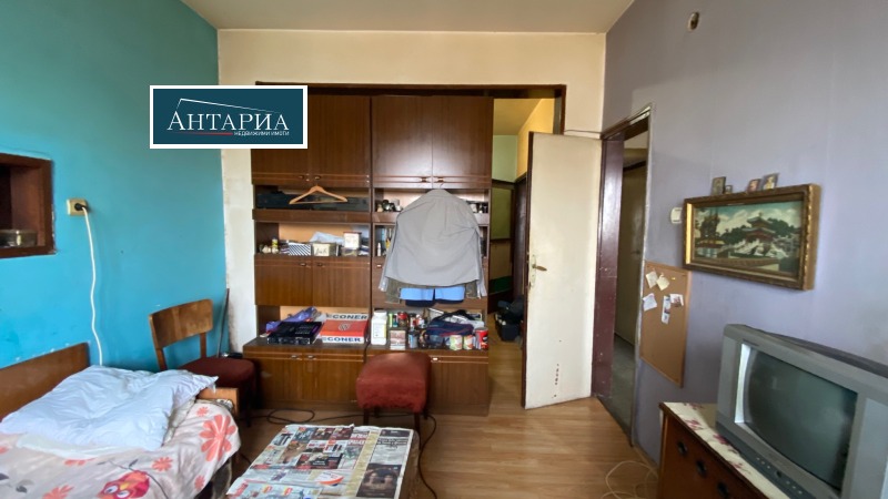 Na sprzedaż  1 sypialnia Sofia , Centar , 67 mkw | 65731784 - obraz [4]