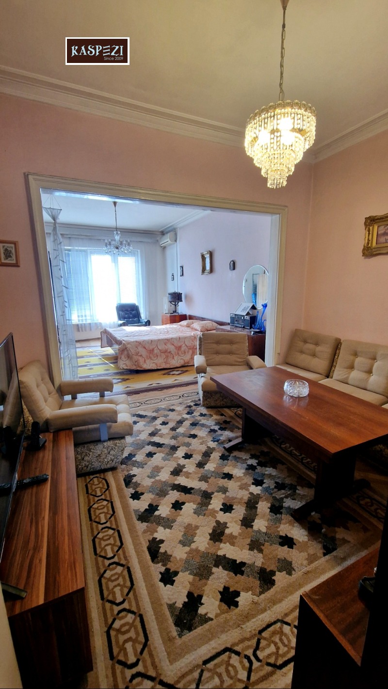 Na sprzedaż  1 sypialnia Sofia , Centar , 70 mkw | 43786373