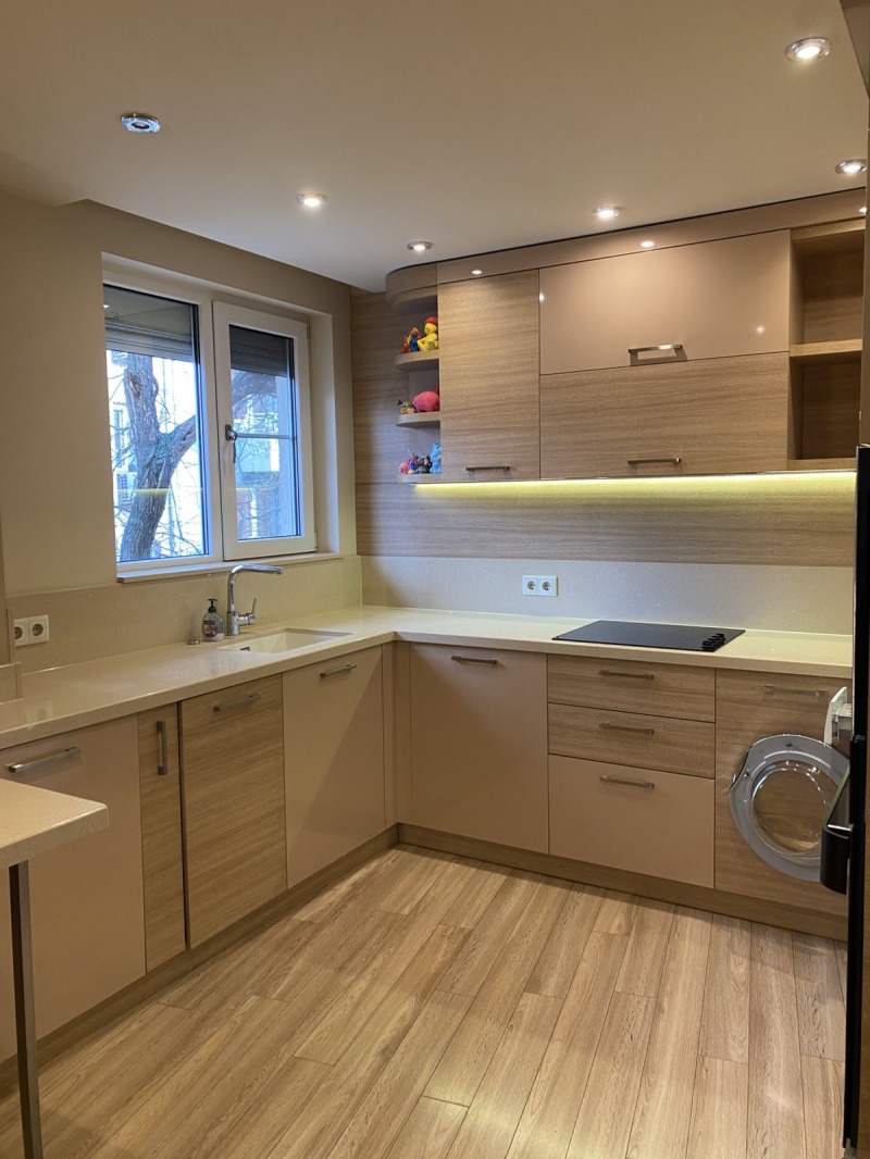 Продава 3-СТАЕН, гр. Пловдив, Център, снимка 3 - Апартаменти - 52750337