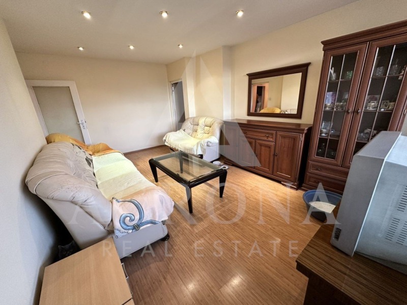 Na prodej  3 ložnice Plovdiv , Kjučuk Pariž , 100 m2 | 51127668