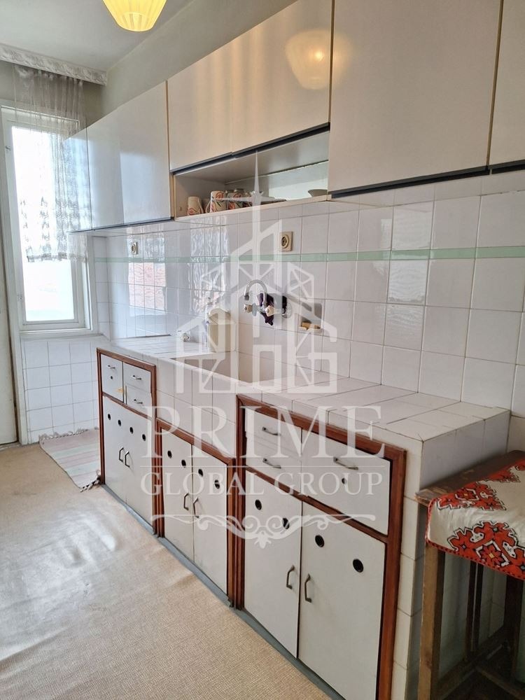 Продава КЪЩА, гр. Провадия, област Варна, снимка 2 - Къщи - 55024596