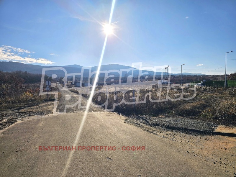 Продава ПАРЦЕЛ, с. Нови хан, област София област, снимка 14 - Парцели - 52688410