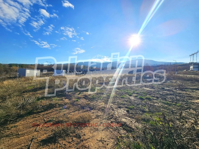 Продава ПАРЦЕЛ, с. Нови хан, област София област, снимка 12 - Парцели - 52688410