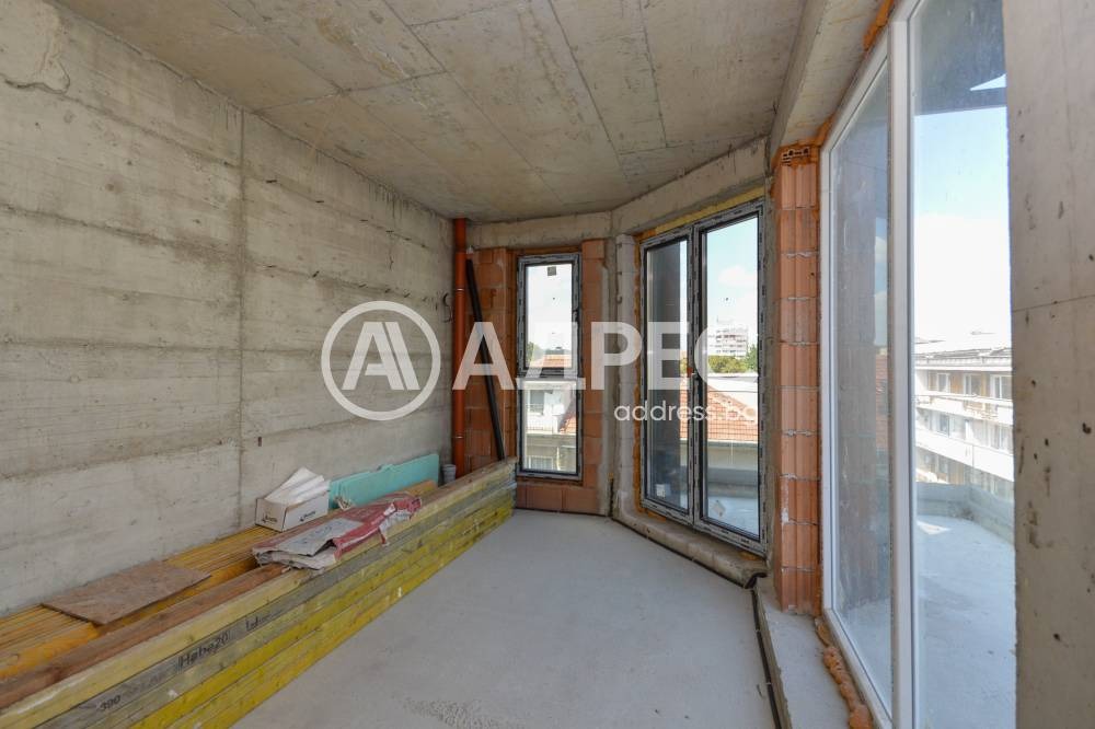 Продава МНОГОСТАЕН, гр. Бургас, Възраждане, снимка 8 - Апартаменти - 56213978