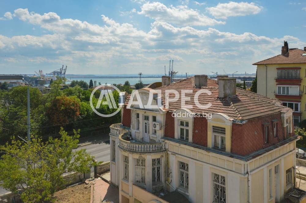 Продава МНОГОСТАЕН, гр. Бургас, Възраждане