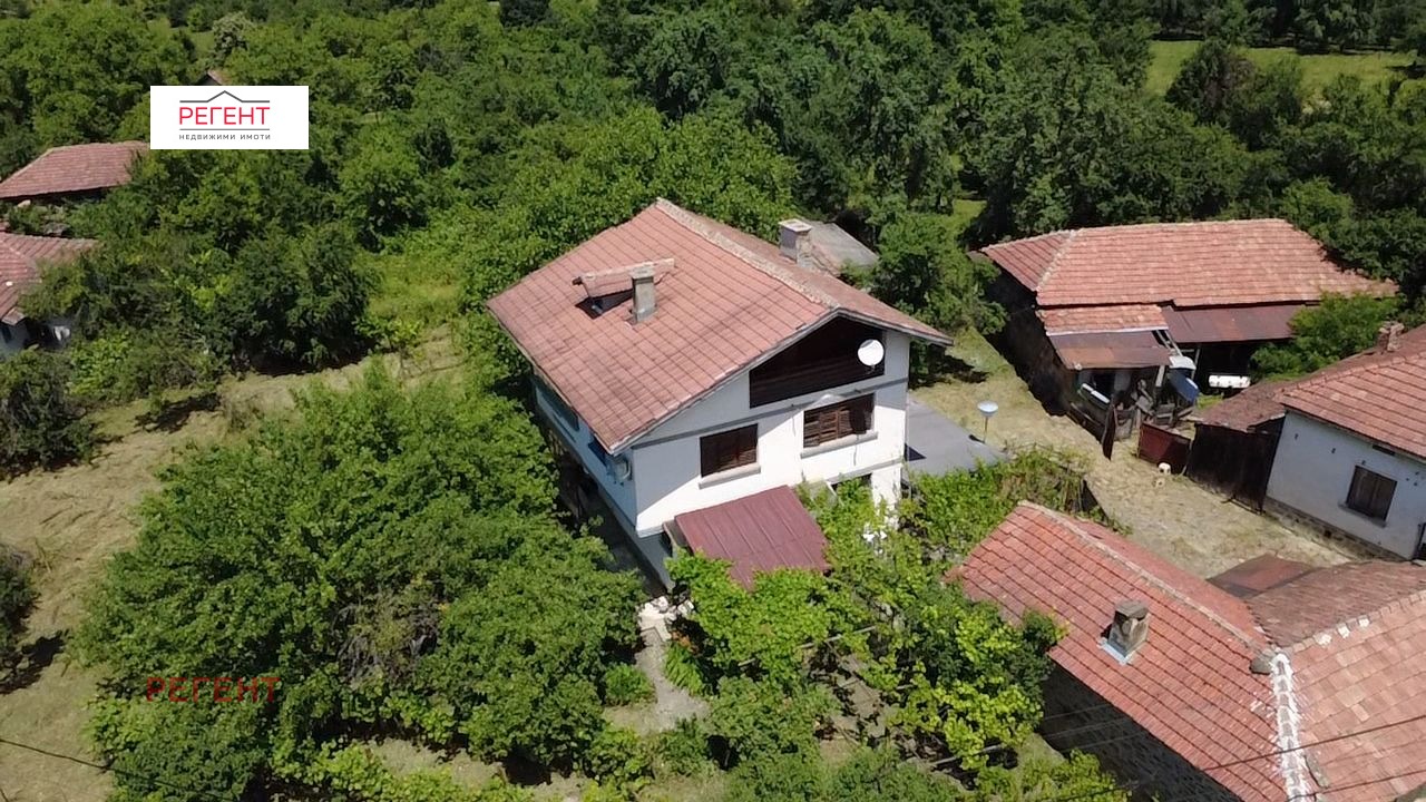 Продава КЪЩА, с. Райновци, област Габрово
