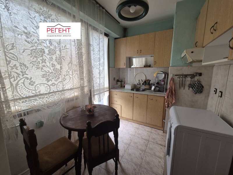 Продава 2-СТАЕН, гр. Габрово, Младост, снимка 2 - Апартаменти - 53452519