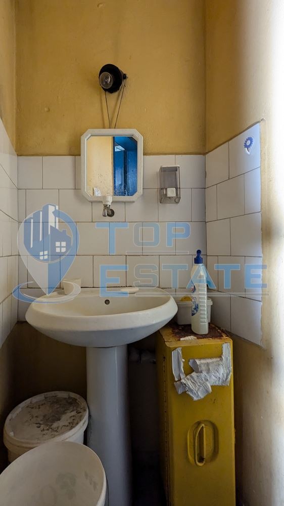 Продава КЪЩА, гр. Горна Оряховица, област Велико Търново, снимка 12 - Къщи - 48040979