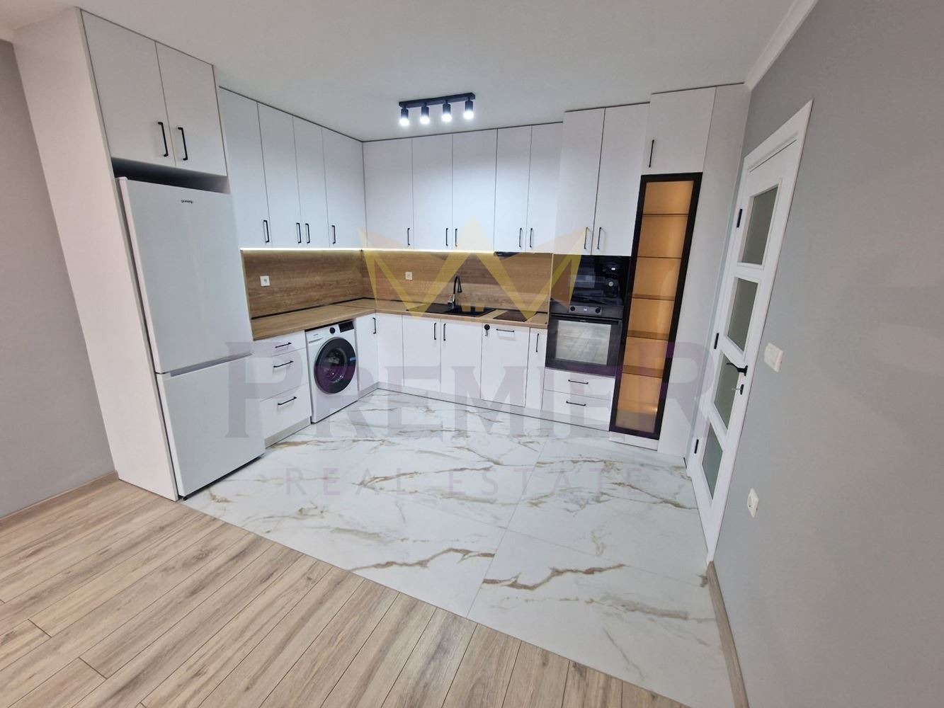 Продава  2-стаен град Пловдив , Христо Смирненски , 72 кв.м | 51647028