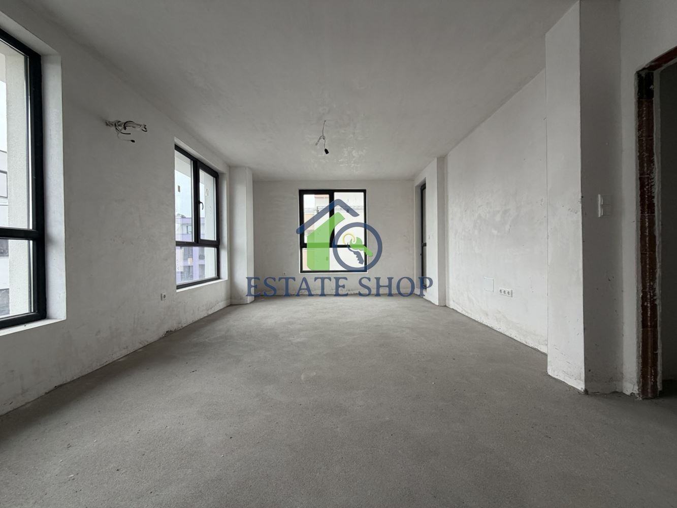 Продава 3-СТАЕН, гр. Пловдив, Остромила, снимка 2 - Апартаменти - 54365614