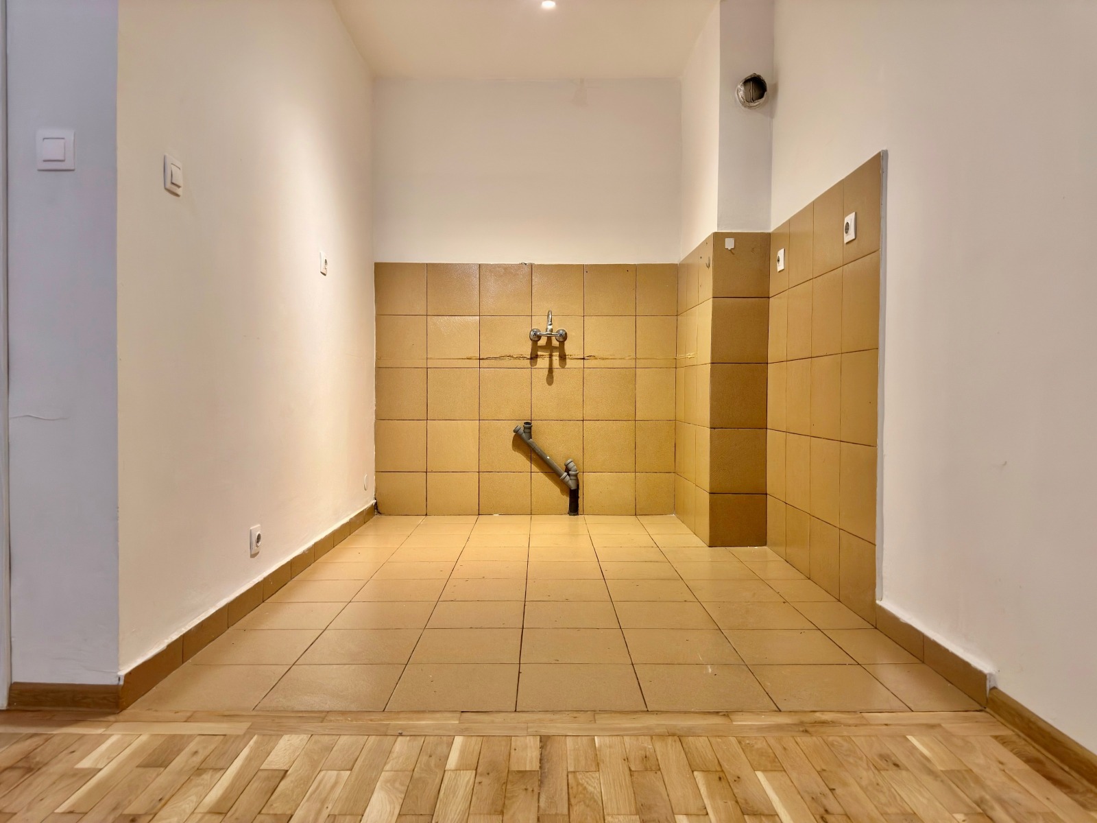 Продава 3-СТАЕН, гр. София, Оборище, снимка 6 - Апартаменти - 55301174
