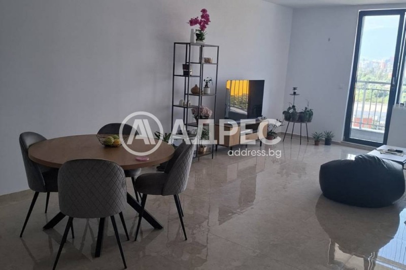 Na prodej  2 ložnice Sofia , Slatina , 121 m2 | 23418144 - obraz [7]