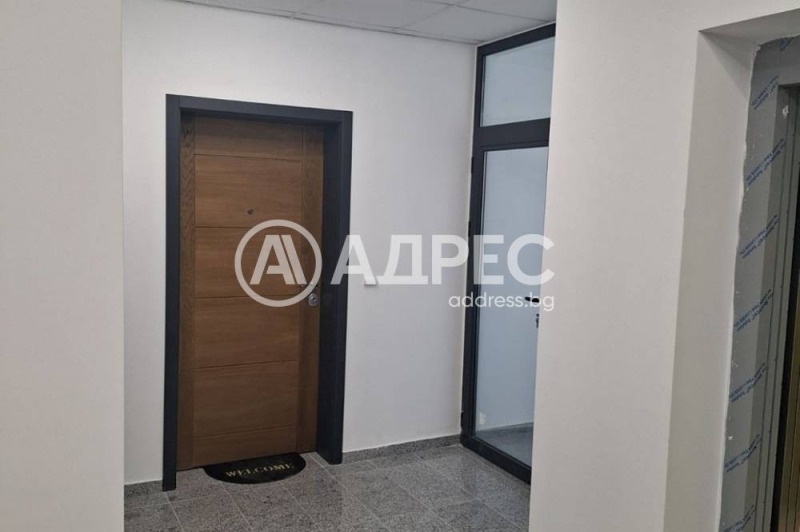 Na prodej  2 ložnice Sofia , Slatina , 121 m2 | 23418144 - obraz [12]