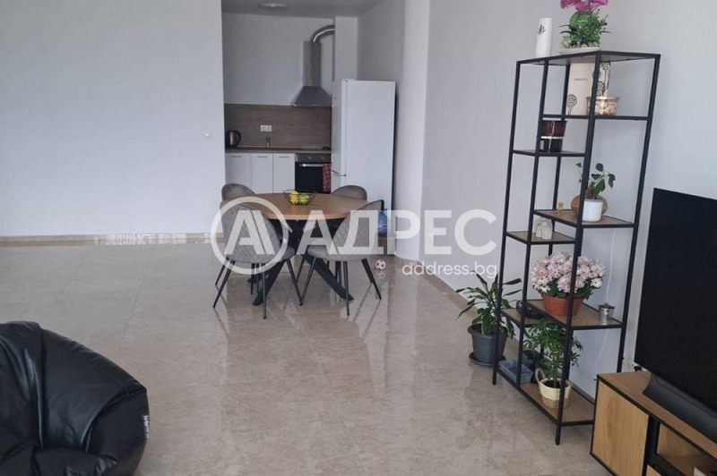 Na prodej  2 ložnice Sofia , Slatina , 121 m2 | 23418144 - obraz [2]