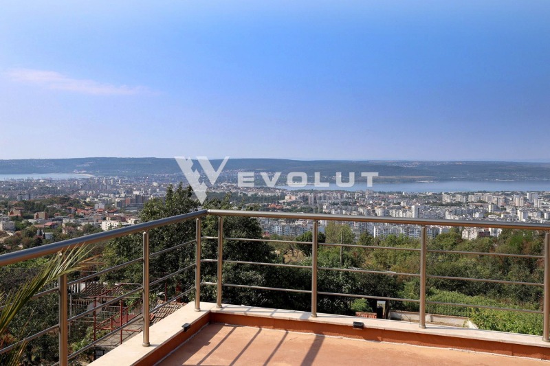 À venda  Casa Varna , m-t Salzica , 250 m² | 44355687