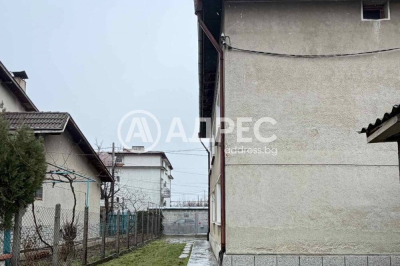 Продава ЕТАЖ ОТ КЪЩА в град София, Левски - 77 кв.м / 156 000 € » 305 109.48 лв., АДРЕС НЕДВИЖИМИ ИМОТИ