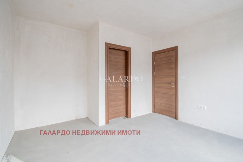 Продава 3-СТАЕН, гр. София, Център, снимка 6 - Aпартаменти - 49391019