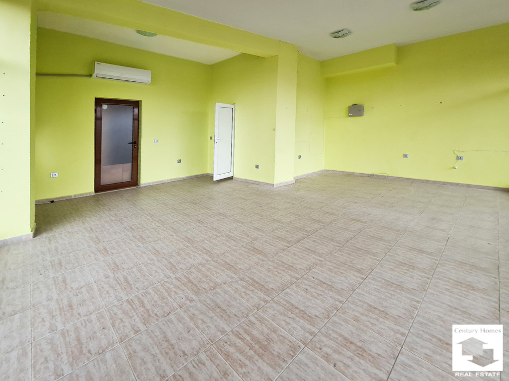 Продава МАГАЗИН, гр. Велико Търново, Бузлуджа, снимка 2 - Магазини - 47949970