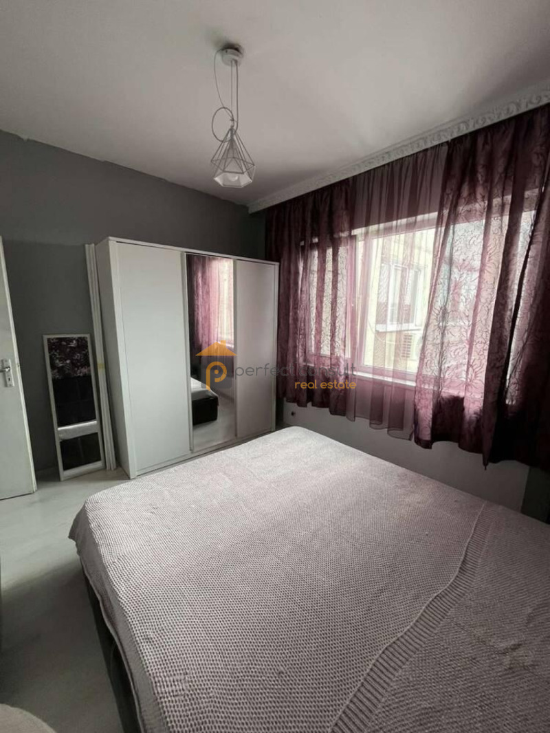 En venta  1 dormitorio Plovdiv , Jristo Smirnenski , 64 metros cuadrados | 21981522 - imagen [6]