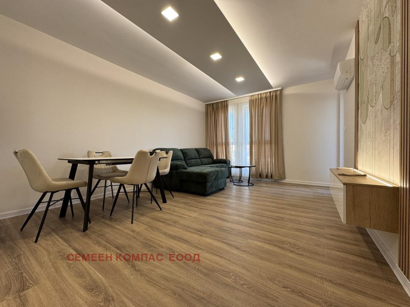 Продава 2-СТАЕН, гр. Пловдив, Остромила, снимка 2 - Апартаменти - 52706160