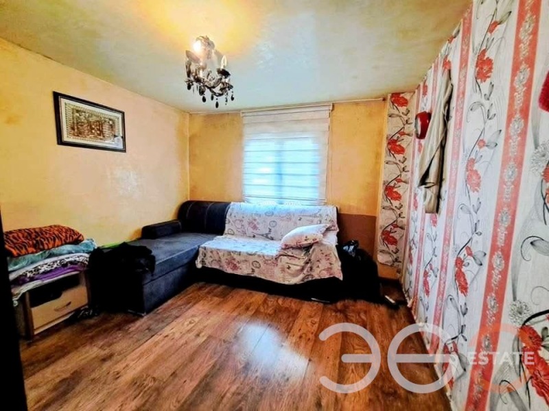 Продава КЪЩА, гр. Варна, Аспарухово, снимка 6 - Къщи - 52272265