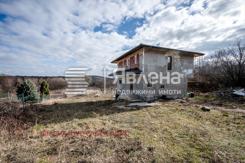 Продава КЪЩА, гр. София, с. Бистрица