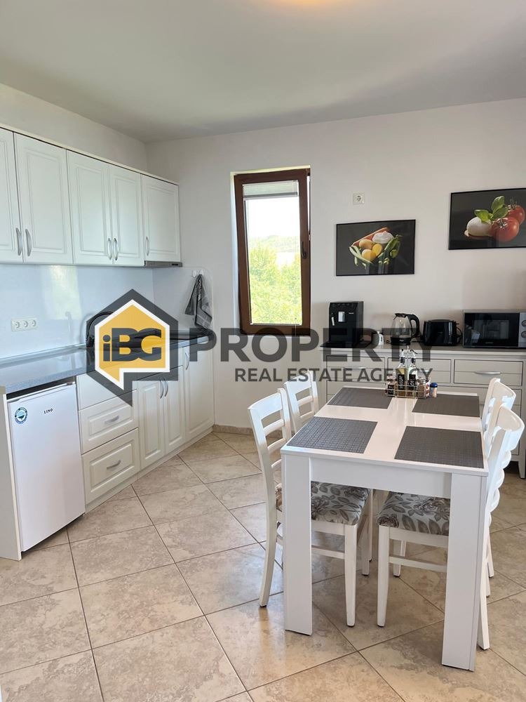 Продава КЪЩА, гр. Балчик, област Добрич, снимка 9 - Къщи - 56285932