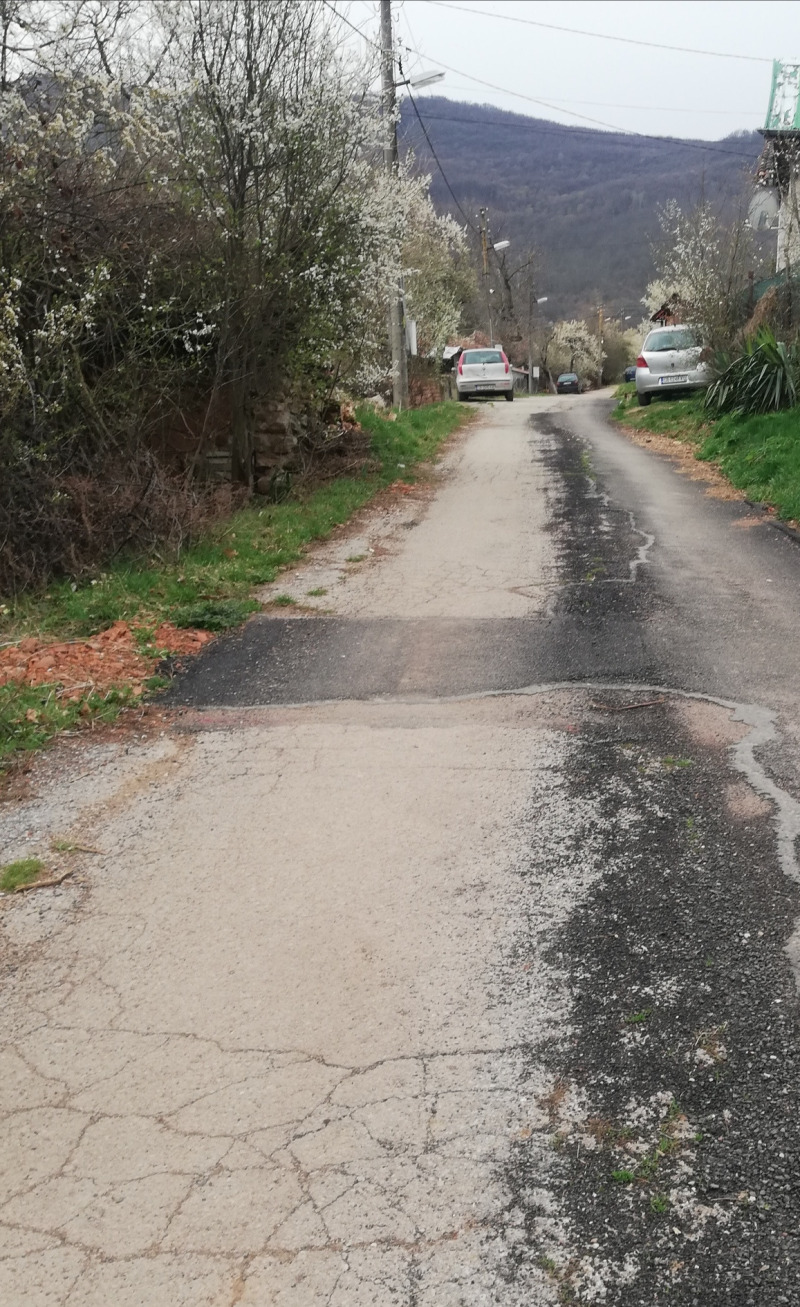 Zu verkaufen  Handlung region Pernik , Izwor , 1070 qm | 37931820 - Bild [4]