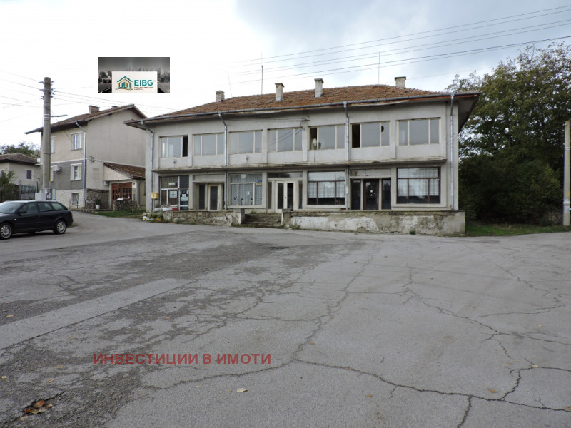 Продава БИЗНЕС ИМОТ, с. Режанци, област Перник