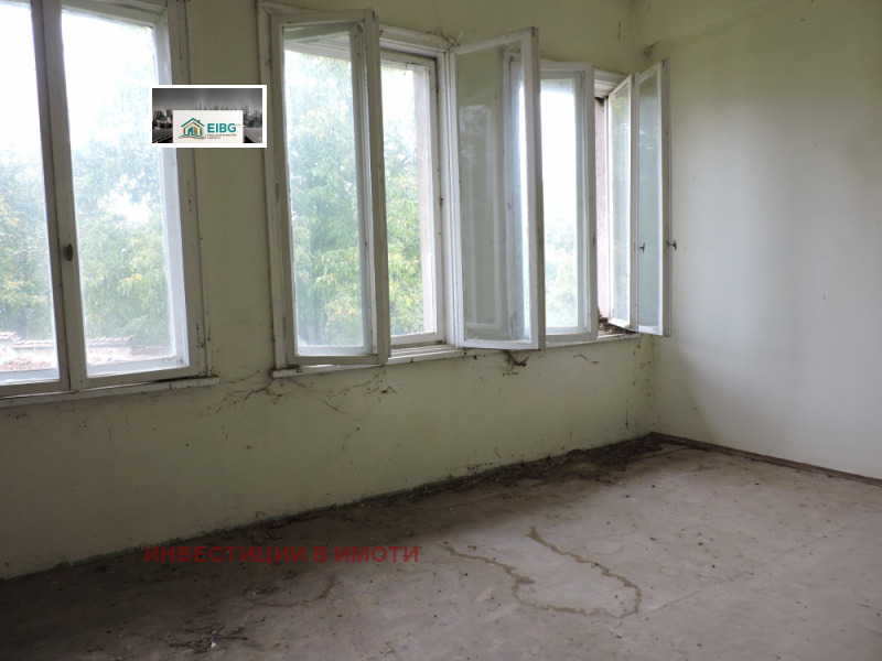 Продава БИЗНЕС ИМОТ, с. Режанци, област Перник, снимка 8 - Други - 51778919