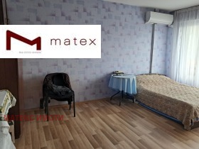 1 slaapkamer Vladislav Varnentsjik 1, Varna 8