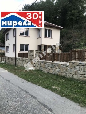 Продажба на имоти в с. Радевци, област Габрово - изображение 5 
