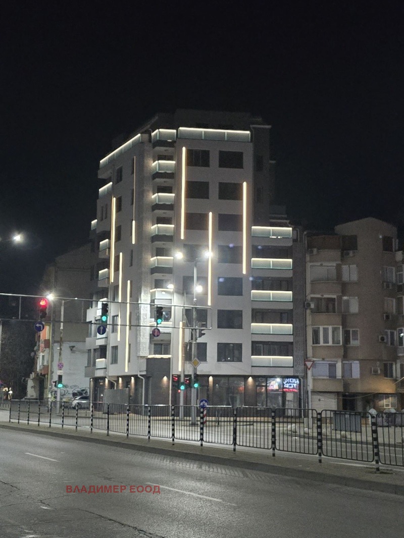 En venta  2 dormitorios Plovdiv , Karshiyaka , 100 metros cuadrados | 14076607