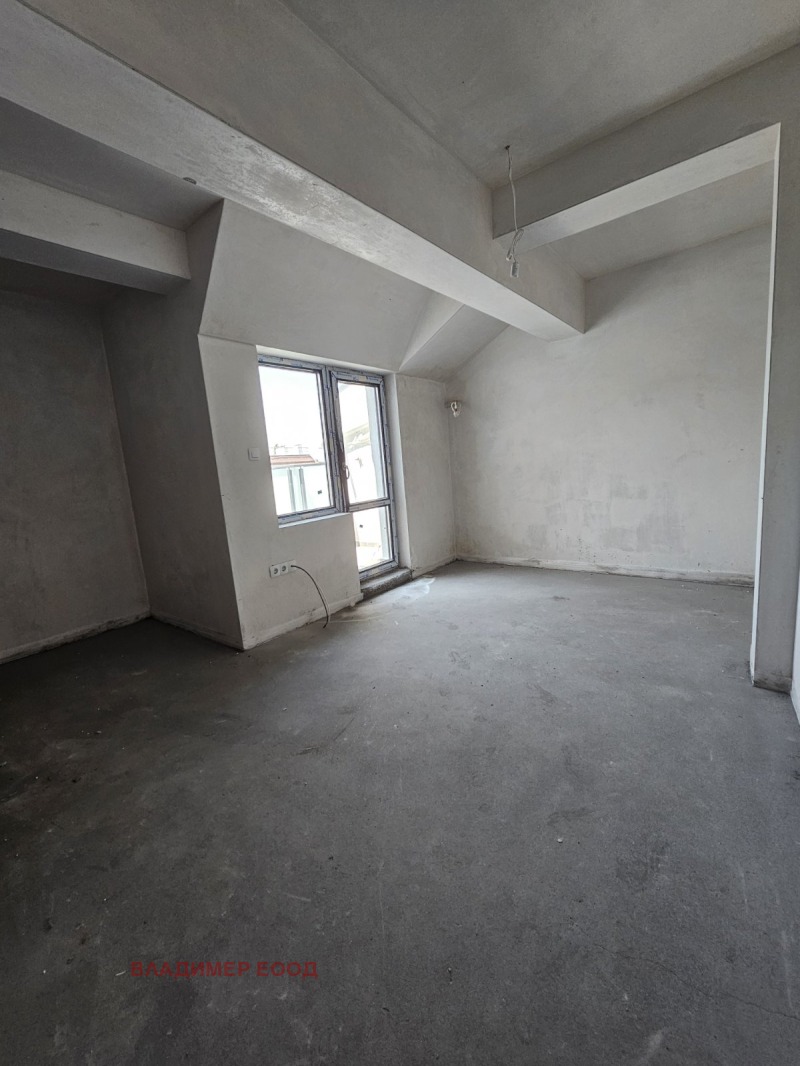 En venta  2 dormitorios Plovdiv , Karshiyaka , 100 metros cuadrados | 14076607 - imagen [15]
