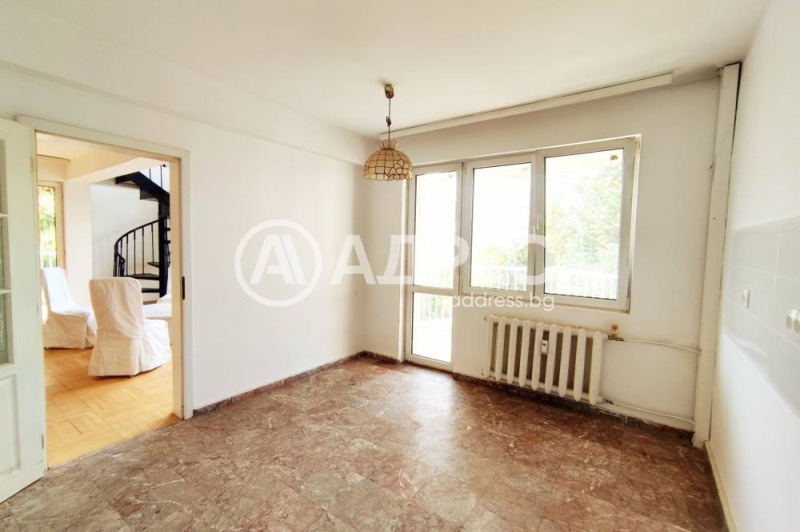 Продава МНОГОСТАЕН, гр. София, Гоце Делчев, снимка 5 - Апартаменти - 53335728