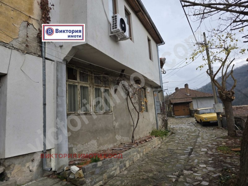 Продава ЕТАЖ ОТ КЪЩА, гр. Велико Търново, Стара част