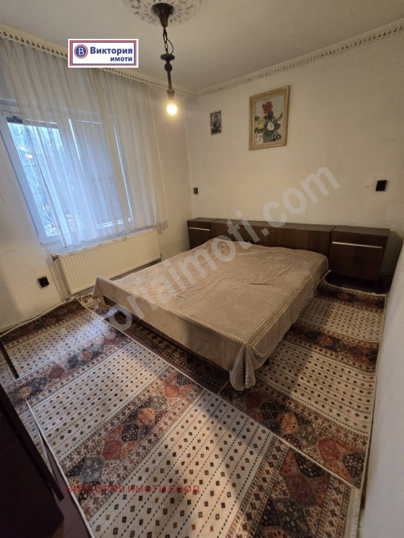 Продава ЕТАЖ ОТ КЪЩА, гр. Велико Търново, Стара част, снимка 3 - Етаж от къща - 52659749